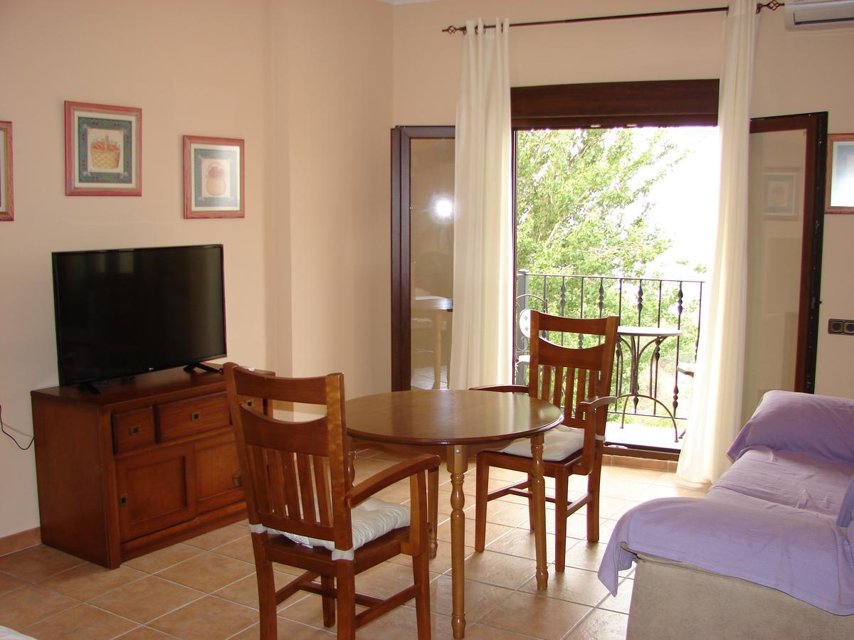 Apartamentos Sierra De Segura Segura de la Sierra Εξωτερικό φωτογραφία