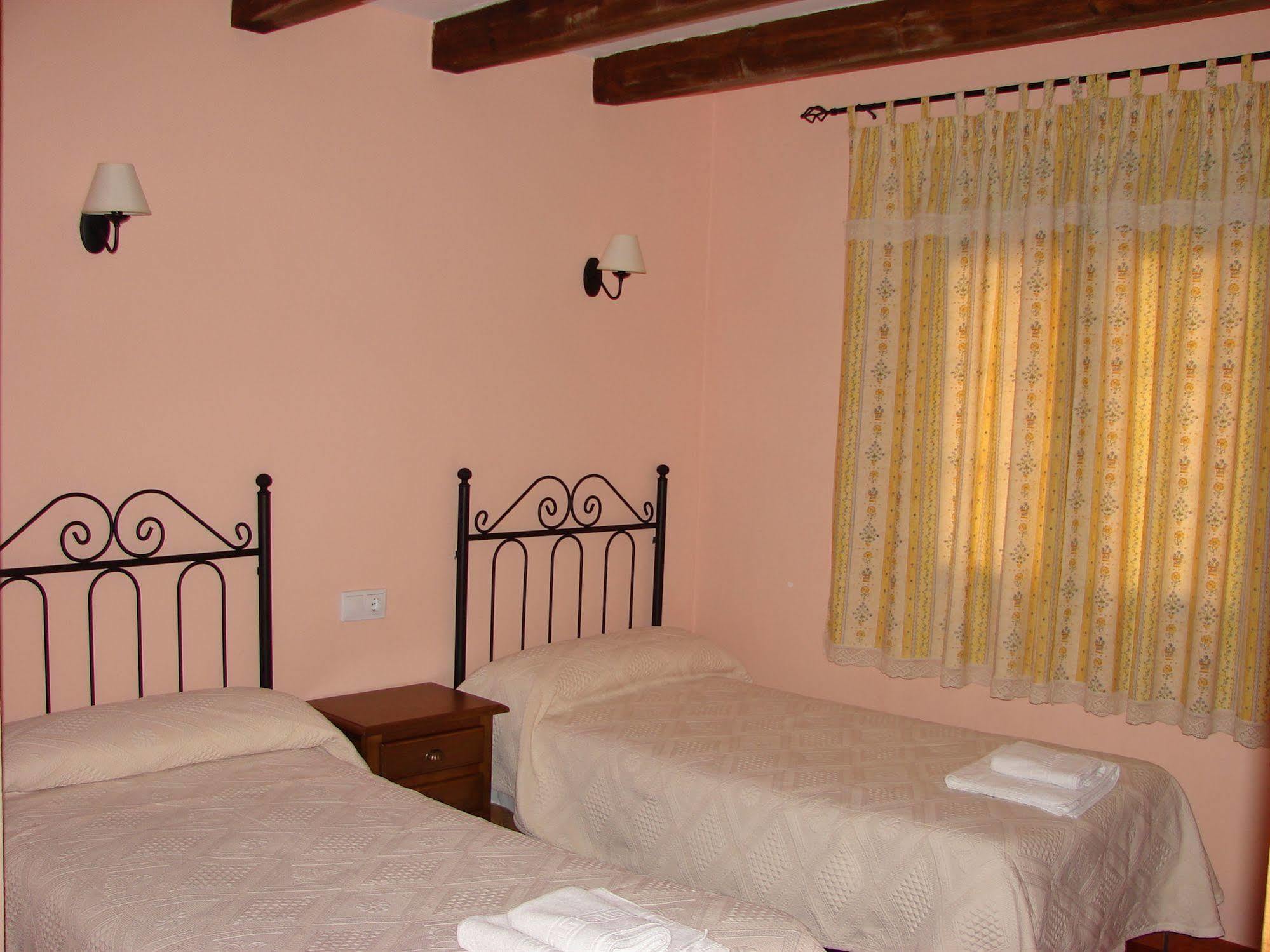Apartamentos Sierra De Segura Segura de la Sierra Εξωτερικό φωτογραφία